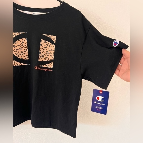 NWT Champion Leopard Print Logo Black Cropped Shirt Sleeve T-Shirt Size Medium - Picture 7 of 13